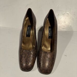 Stuart Weitzman Textured Square Toe Brown Heels Pump Size 8B